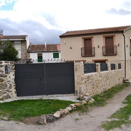 La Portada De Abajo Villa Gallegos Exterior foto