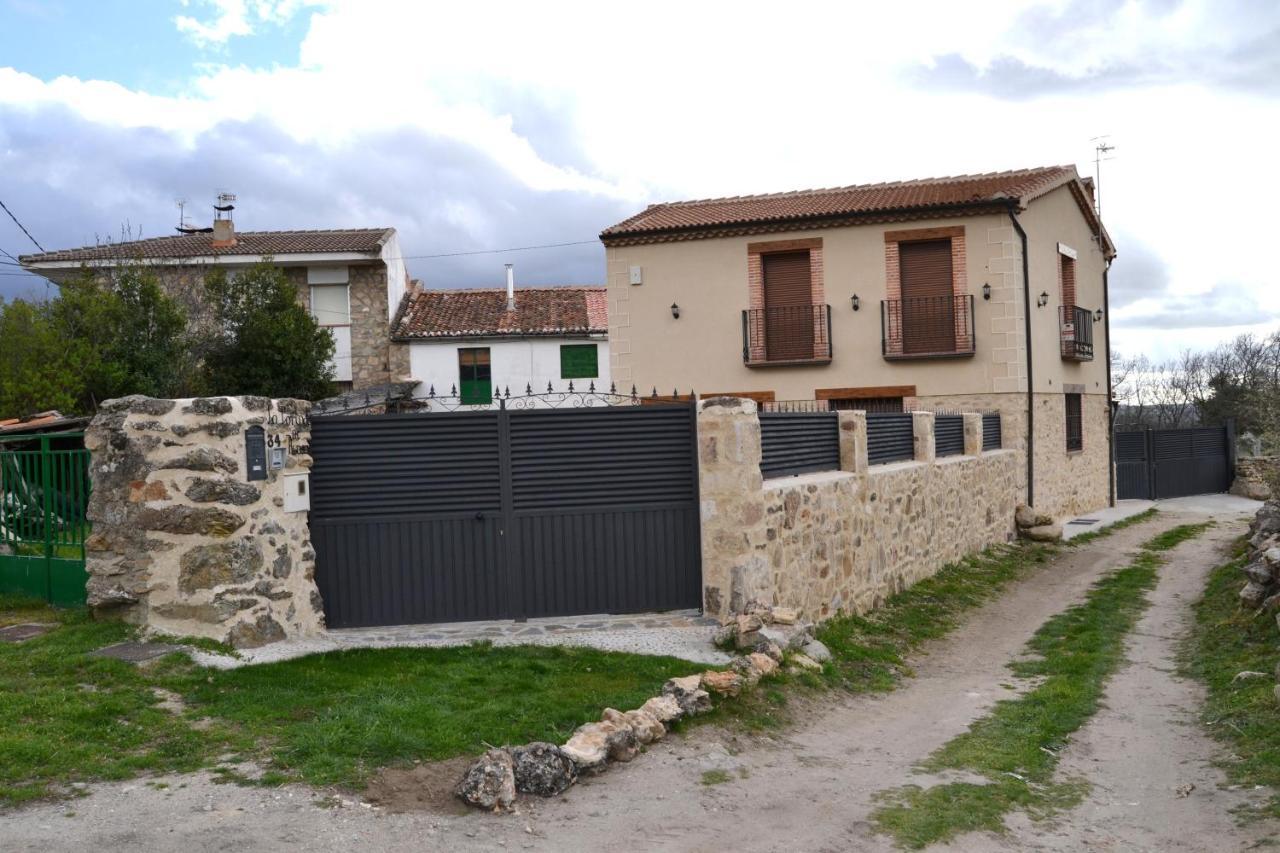 La Portada De Abajo Villa Gallegos Exterior foto