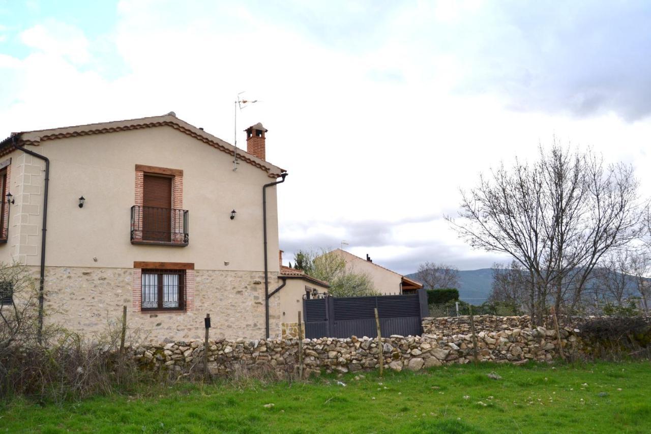 La Portada De Abajo Villa Gallegos Exterior foto